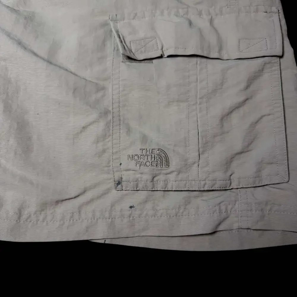 The North Face Mens Beige Cargo Hiking Shorts with Built-In Belt Size M